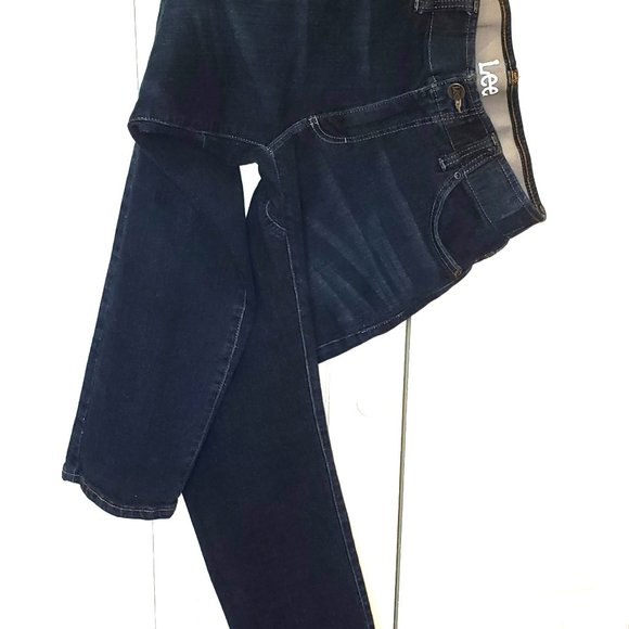 LEE JEANS  Flex motion waist  Straight Cut  Ladies - Picture 2 of 9